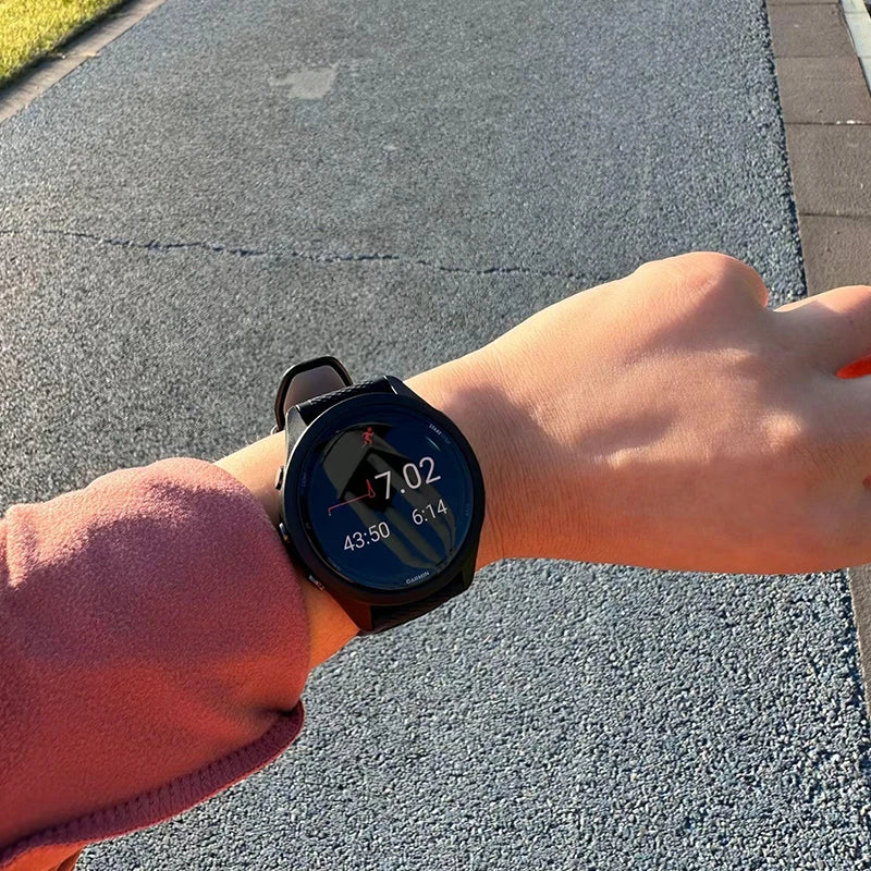 Garmin Forerunner 265 GPS Smartwatch Amoled Screen Heart Rate Sensor