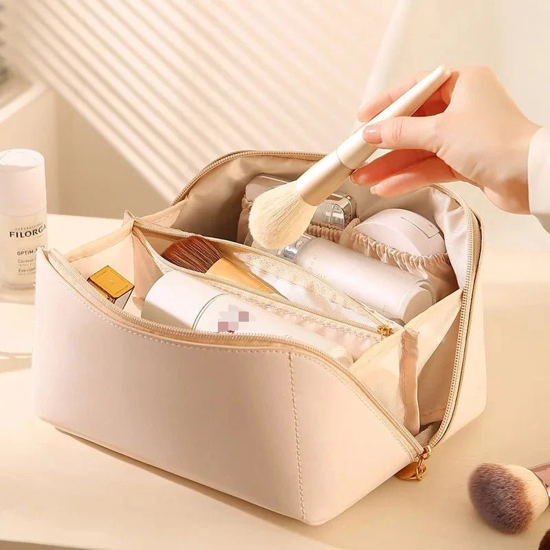 Premium Travel Makeup Organizer Polyester Cosmetic Bag With Zipper